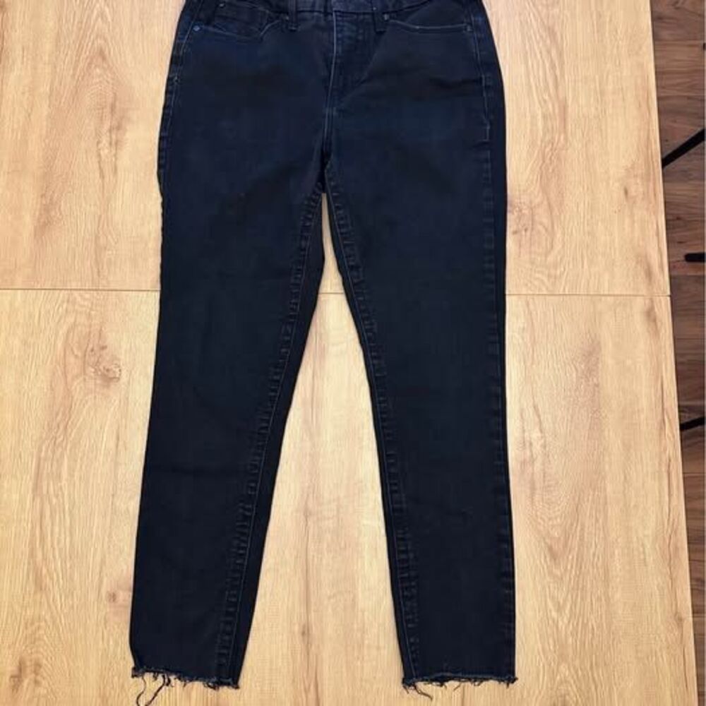 7 for all mankind Tummyless high waisted crop black jeans size 8